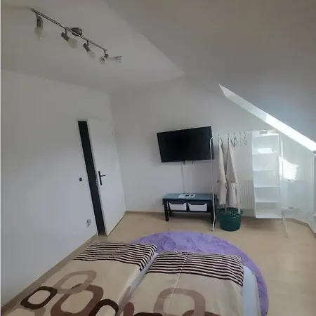 Einfamilienhaus Mit Zwei Separaten Zimmern In Spelle, Niedersachsen De 아파트 Spelle