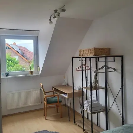 Einfamilienhaus Mit Zwei Separaten Zimmern In Spelle, Niedersachsen De Daire